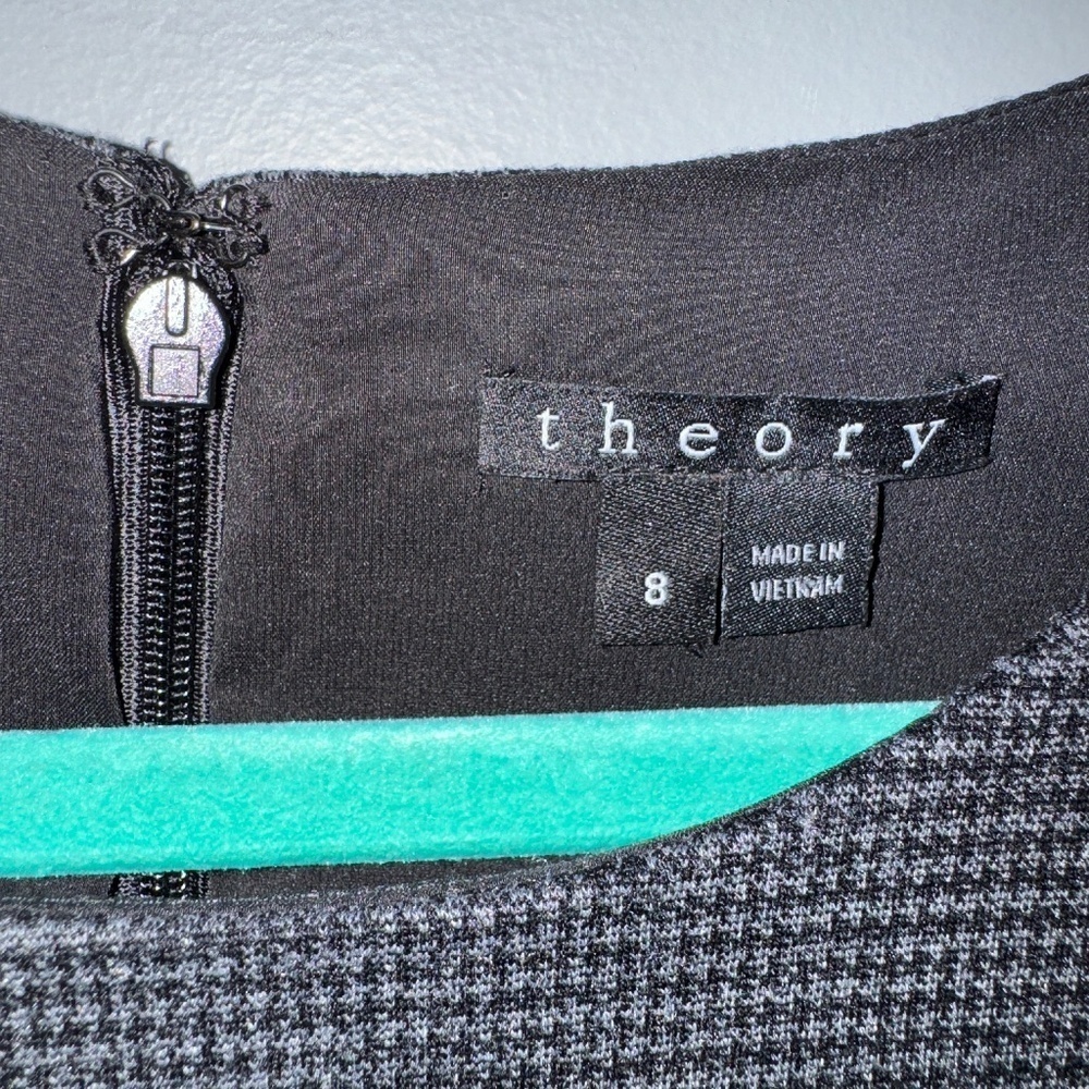 Euc Theory Side Color Block Sheath Sleeveless Dre… - image 3